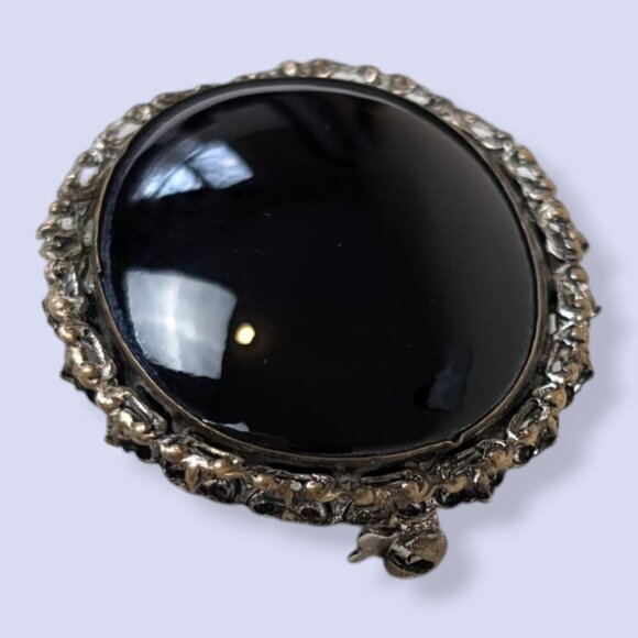Vintage Onyx Oval Brooch - Picture 3 of 7